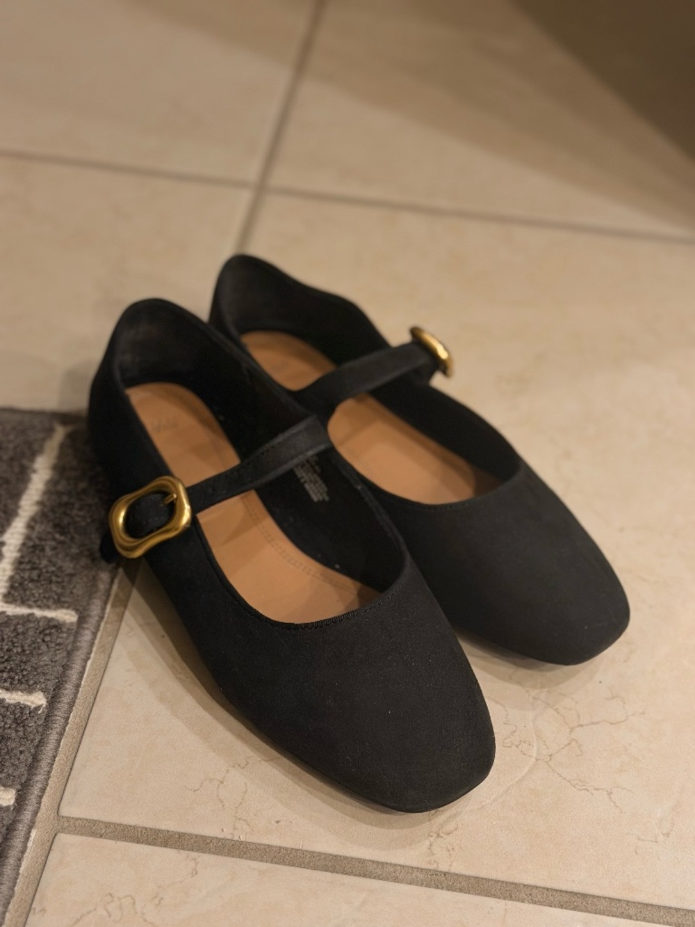 H&M | Black Mary Janes